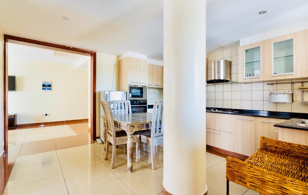 Executive and cosy Fully FURNISHED 2 bedroom Apartment all ensuite to let in kileleshwa11