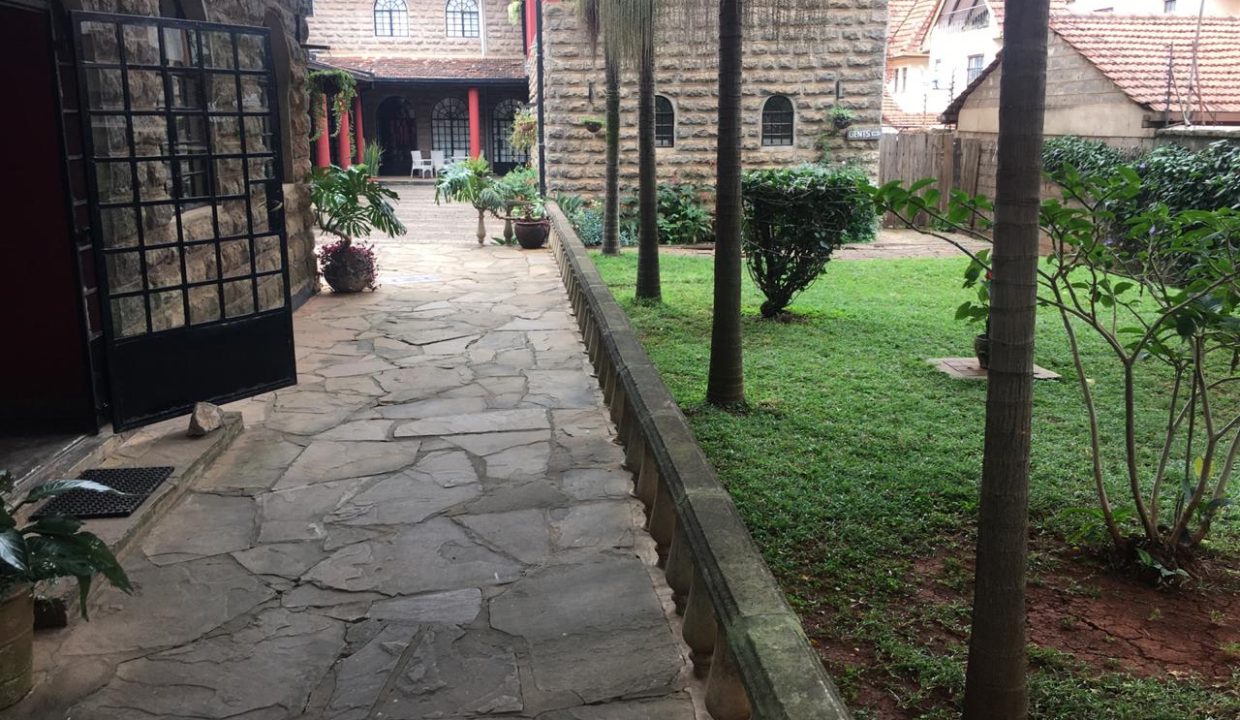 Commercial Property for Rent Sitting on 1 Acre - 27 Ensuite Rooms - 6 Conference Rooms - Parking for 40 cars - Well Secured - Power Generator in Lavington, Nairobi1