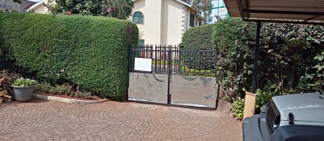4 Bedroom All Ensuite with Visitor Cloak Room Plus Dsq, Well Done Garden in 1:8 Are for Sale in Lavington, Nairobi at Ksh60M5