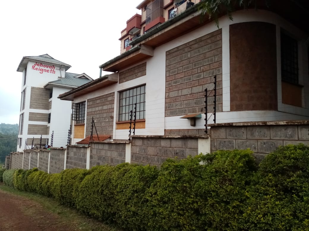 Property for sale in Ruaka 2 Bedroomed units and a 5 bedroomed maisonette, asking Ksh35M3