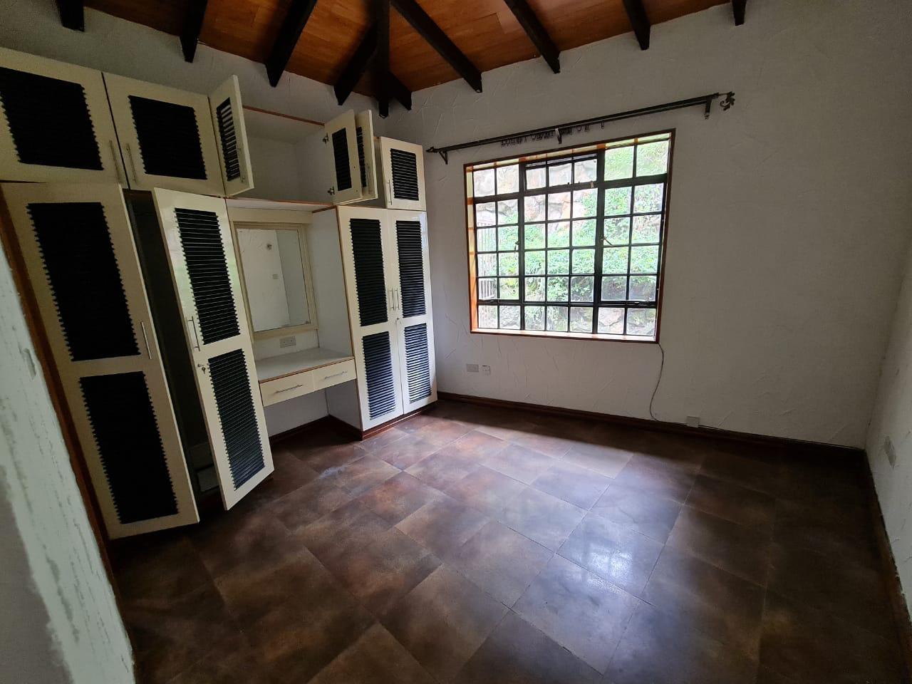 3 Bedroom Cottage All ensuite in Gated Community, Fitted Kitchen, Back up Power, Well Secured at Ksh100k15