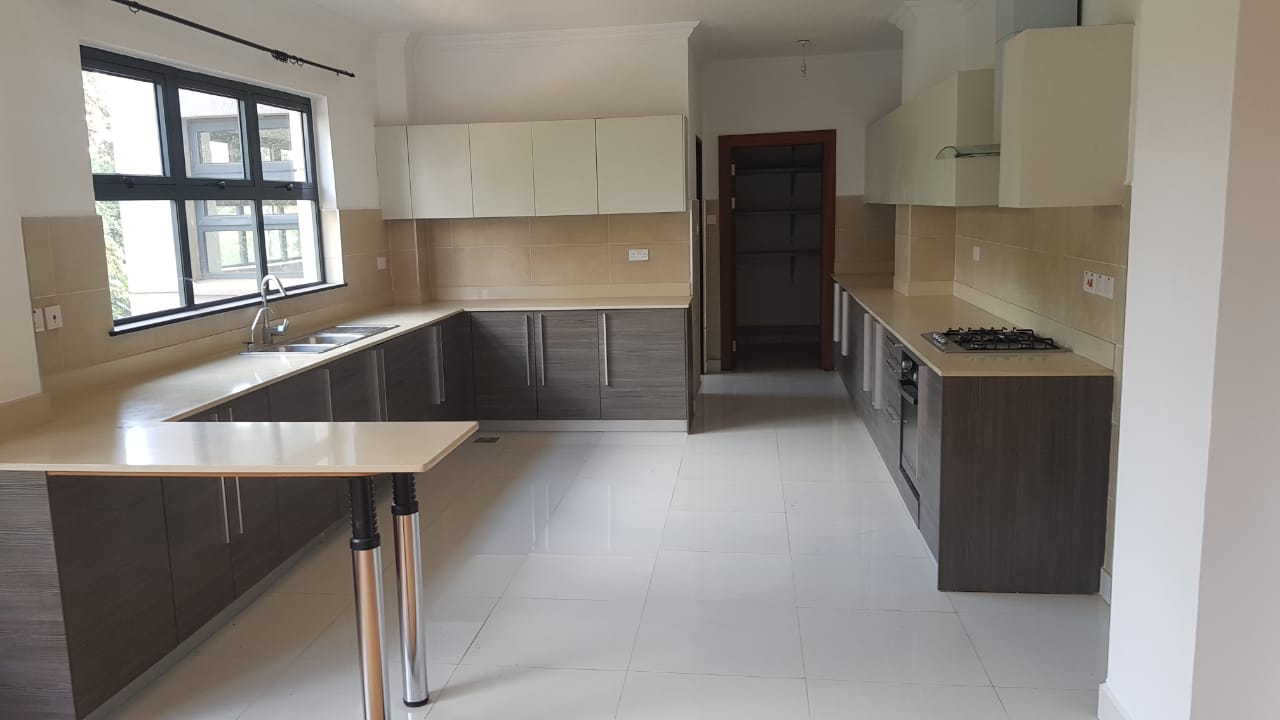 3 Bedroom Plus Dsq High End Apartment on Riverside Drive for Rent at Ksh180k6