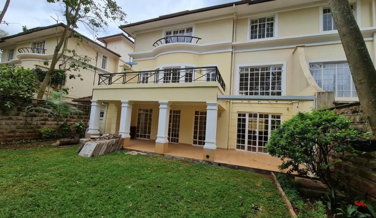 5 Bedroom All Ensuite Townhouse Plus Dsq For Rent at Ksh330k with excellent amenities 1