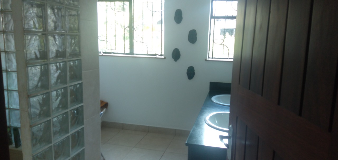 5 Bedroom House for rent in Lower Kabete within a gated community at Ksh500k24