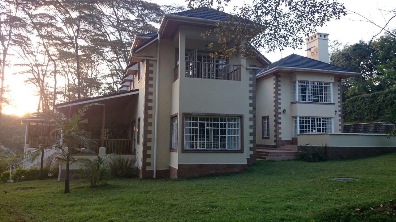 4 Bedroom Modern House with Excellent finishes for Sale in the Posh area of Kitisuru touching Peponi Road, asking price Ksh400M7