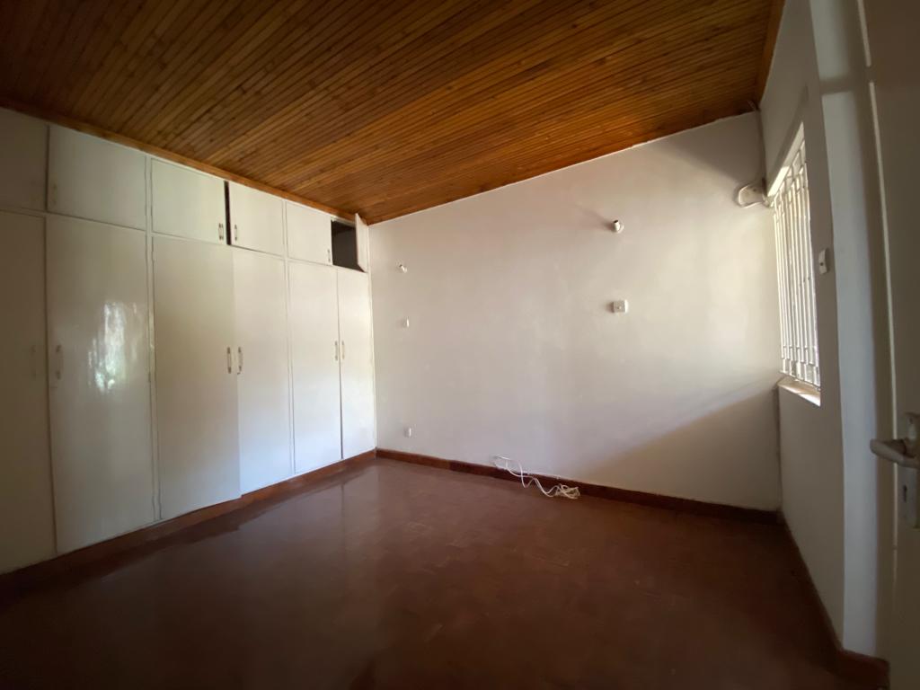 4 Bedrooms 3 ensuite Maisonette for sale in kileleshwa for sale at Ksh25M (13)