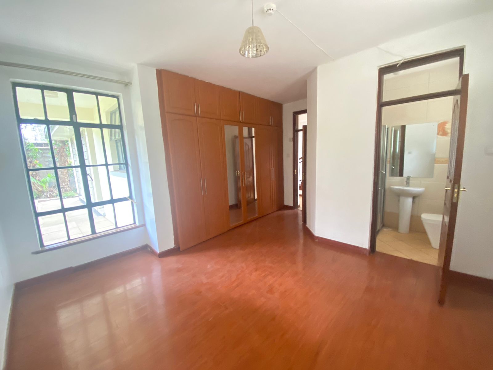 5 bedroom House in lavington all ensuite plus dsq for Sale at Ksh47m Negotiable (23)