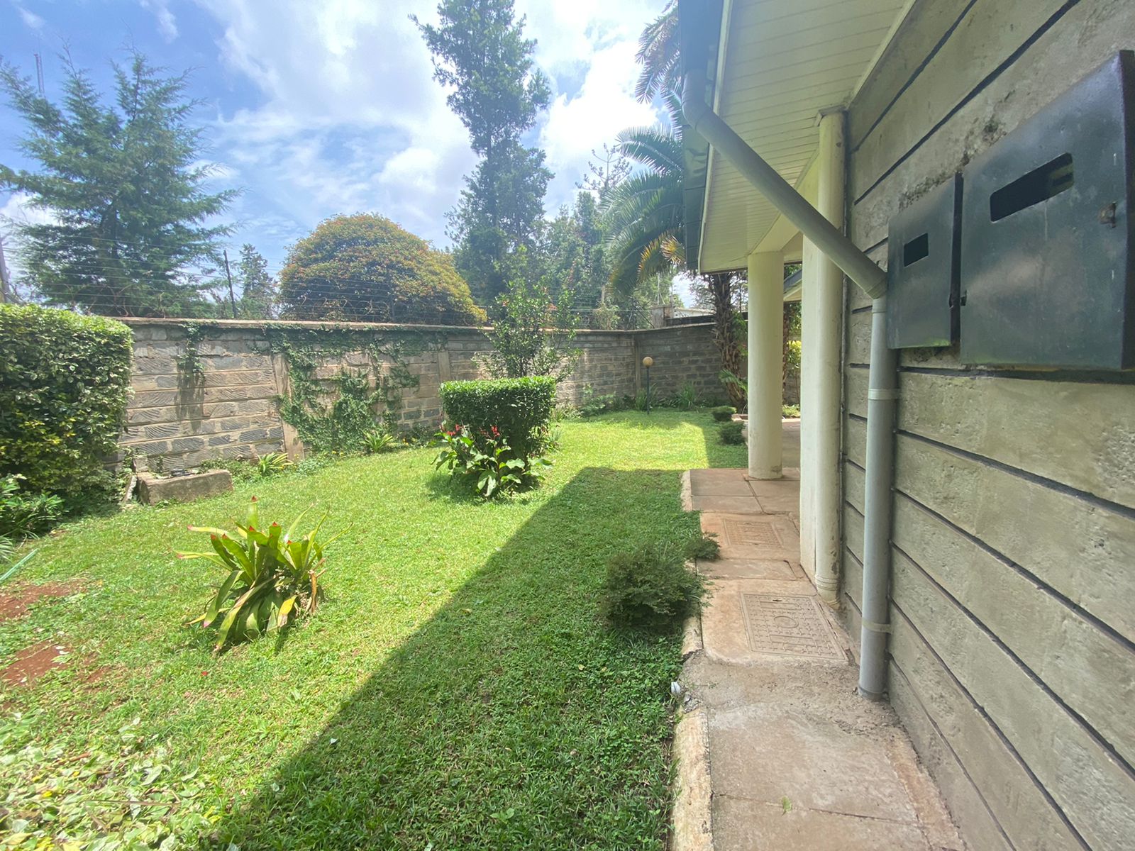 5 bedroom House in lavington all ensuite plus dsq for Sale at Ksh47m Negotiable (4)