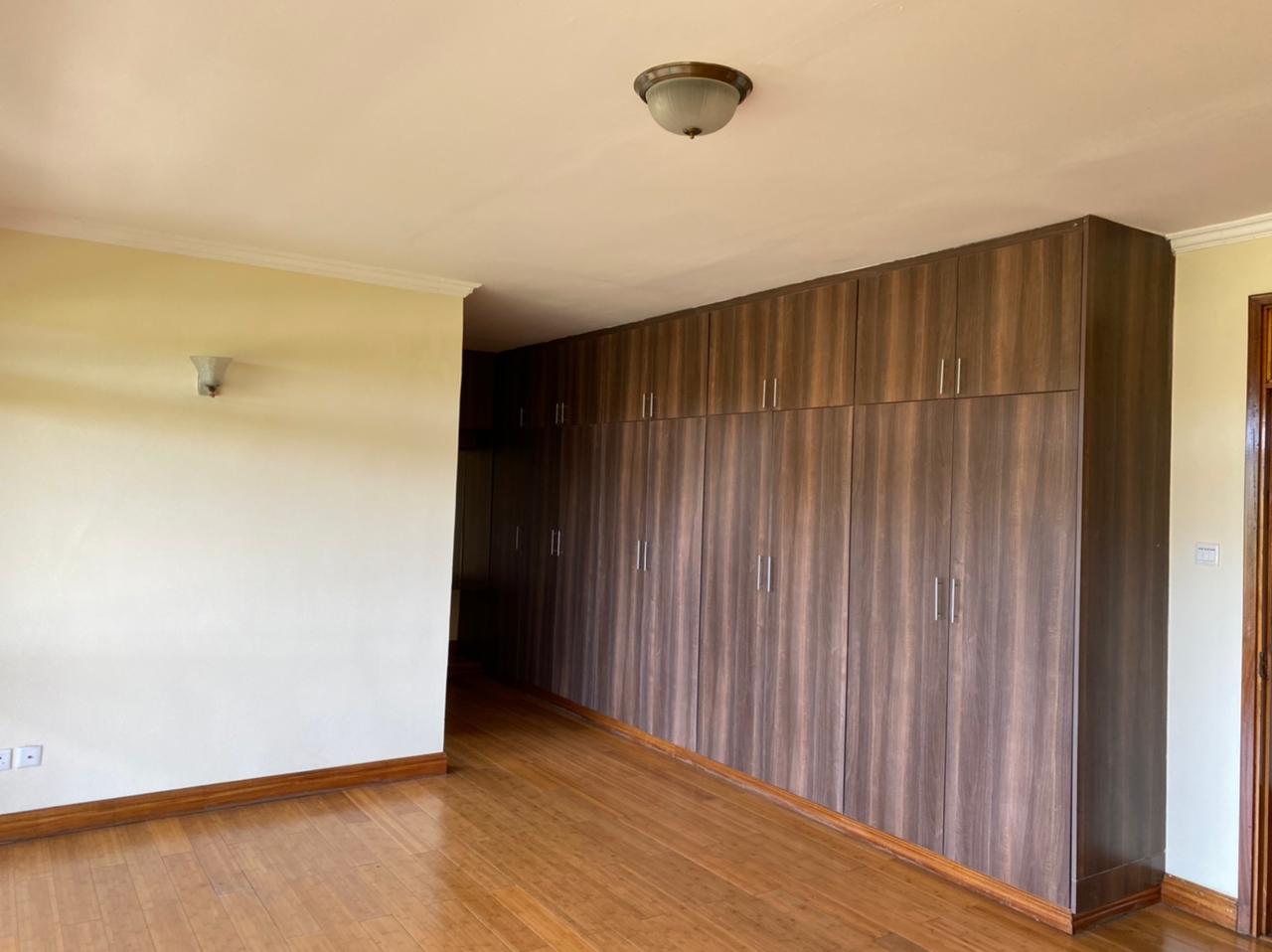 4 Bedroom All Ensuite Apartment for Rent in Kilimani at Ksh200k with exciting amenities  (16)