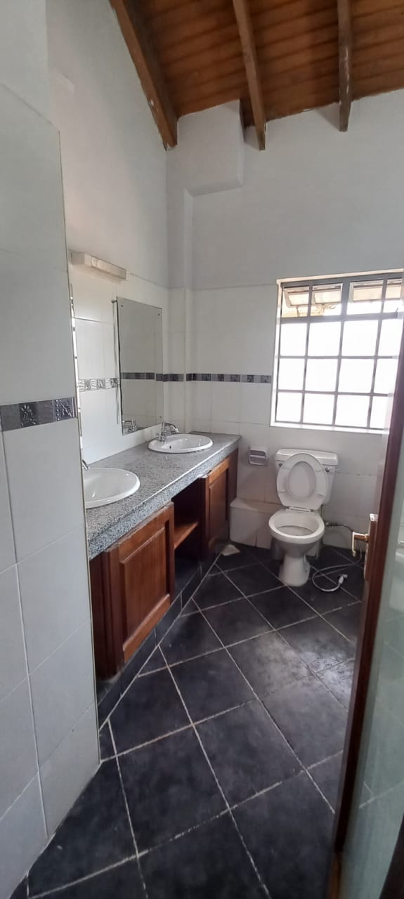 4 Bedroom All-Ensuite Duplex with DSQ for Rent at Ksh180k per Month in Lavington (8)