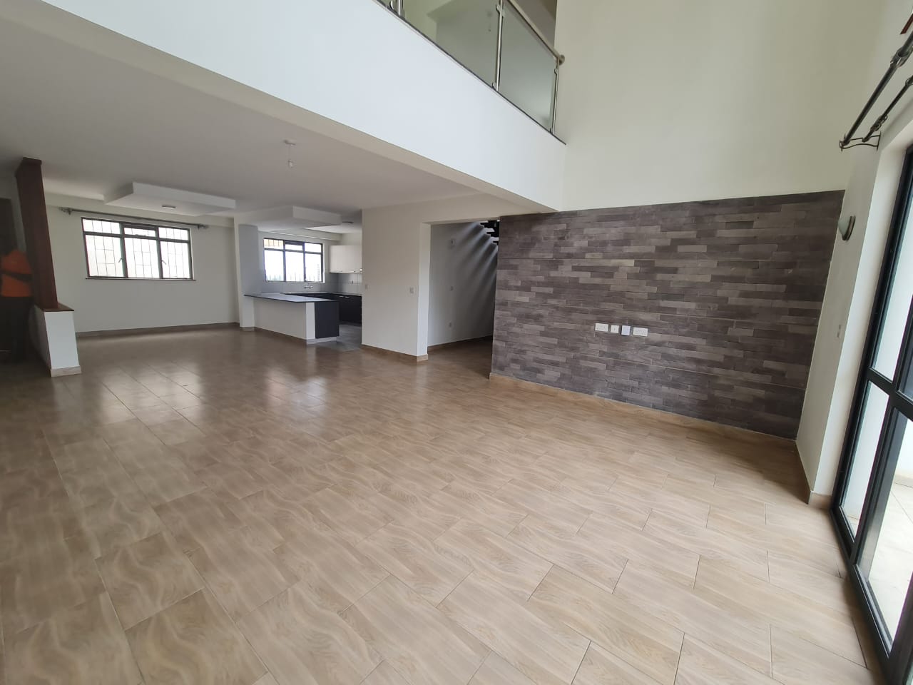 4 Bedroom New Penthouse for Rent in the heart of Westlands with great views, lift, borehole, power backup generator For Rent at Ksh160k (23)