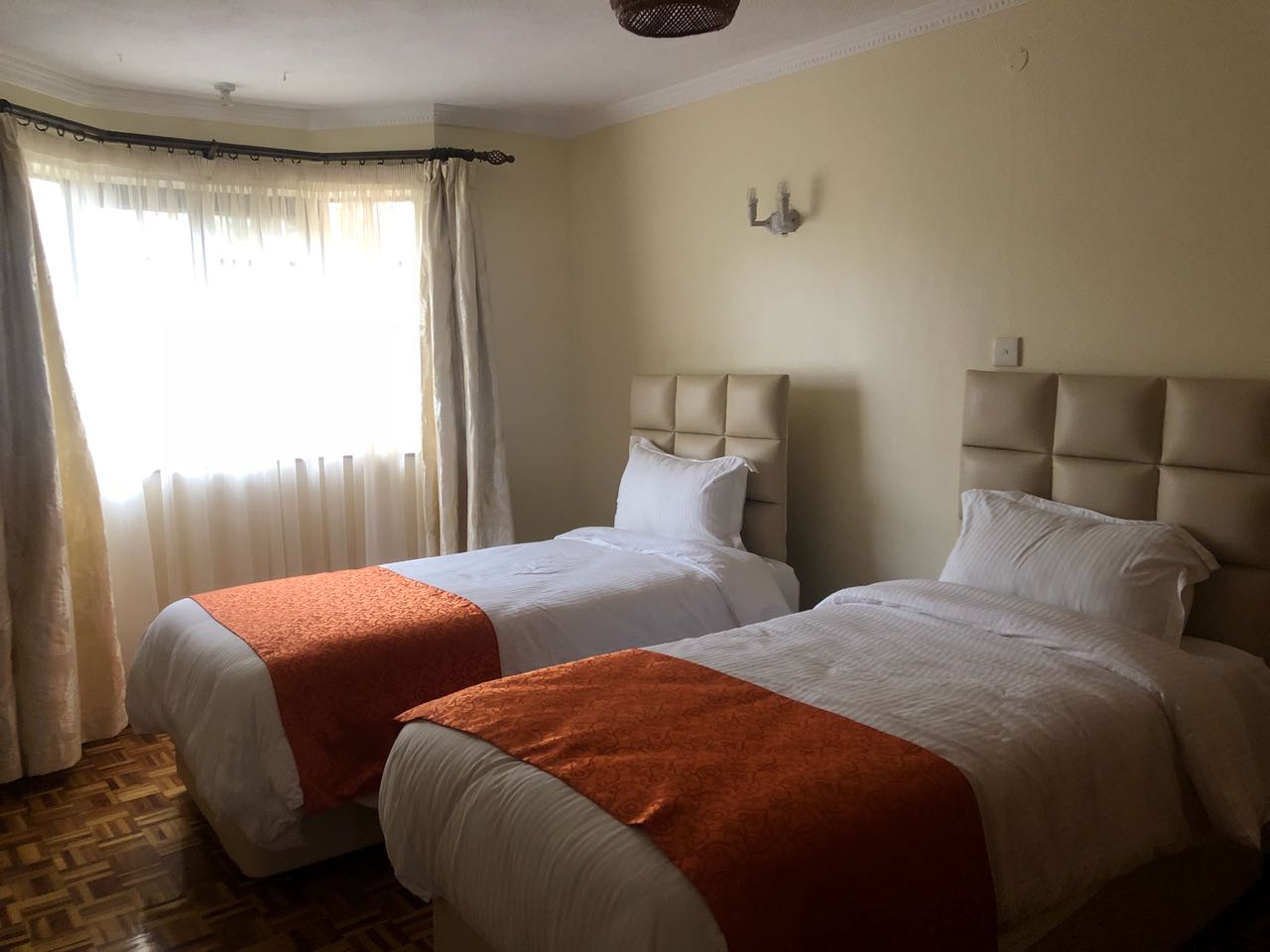 3 Bedroom Fully Furnished Apartment Located in Kilimani, Off Lenana Road, To Let at Ksh150k (3)