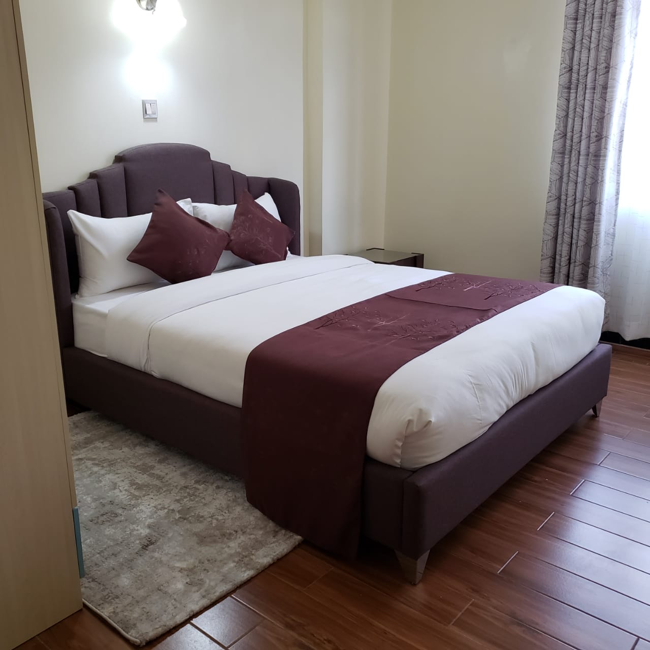 A fully furnished One Bedroom Air bnb centrally located in Kilimani, off Argwings Kodhek Rd (7)