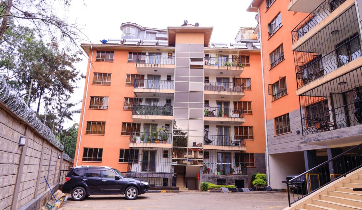Spacious 2 Bedroom Furnished Apartment ensuite and 1 guest cloakroom with exciting amenities located in Lavington, Nairobi. To let at $1,500 incl. of mont (1)