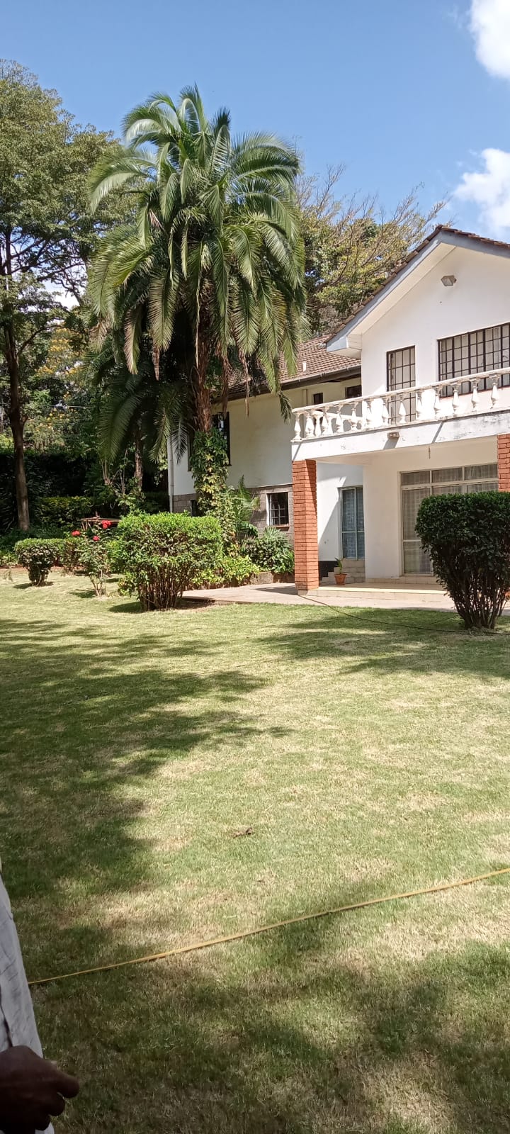 4 Bedroom Double Storey House to Let at Ksh600k Sitting on 34acres with Huge Family Room, Tv Room, Study Room, Terrace, Mature and Well-Kept Garden and more amenities (19)