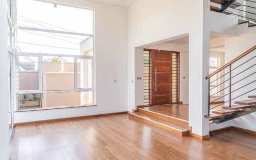 4 Bedroom House for Sale in Lavington Nairobi | Luxury Home with Pool