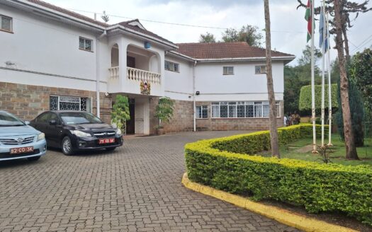 Commercial Property for Rent in Gigiri with Spacious Offices and Parking