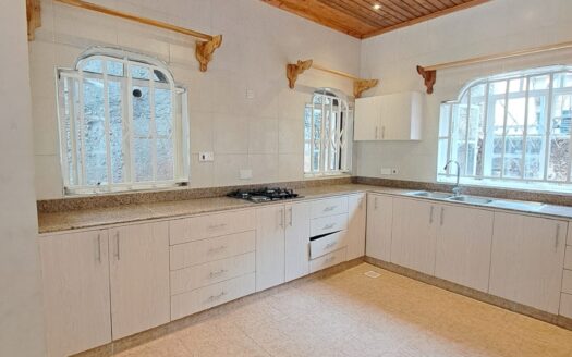 4-Bedroom Townhouse for Rent in Spring Valley – All Ensuite