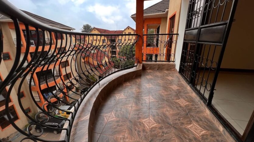 Lavington 3 Bedroom Apartment with DSQ