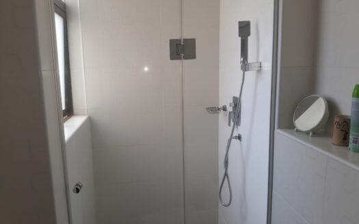 Runda Furnished 4 Bedroom Villa with DSQ in Gated Community