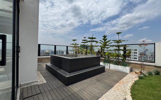 Spacious Family Apartment