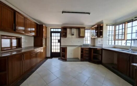 5 BEDROOM HOUSE FOR RENT IN RUNDA