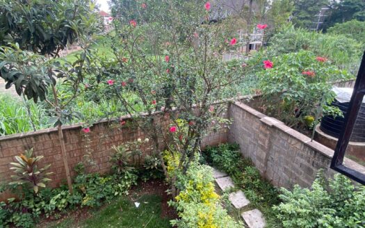 5 BEDROOM VILLAS FOR RENT IN LAVINGTON