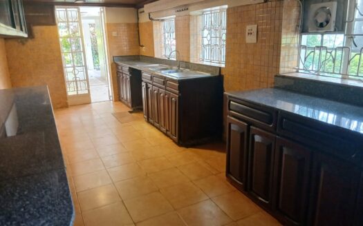 7 BEDROOM VILLA FOR RENT IN OLD MUTHAIGA